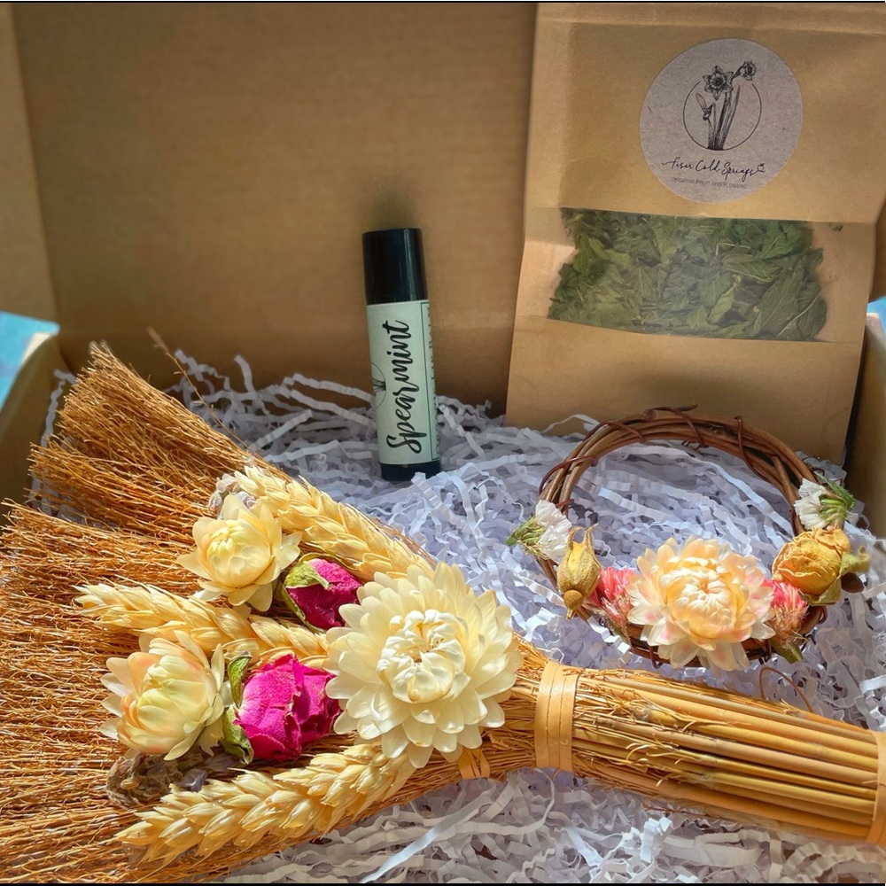 Dried Floral and herb gift box